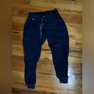 Women’s figs navy scrub jogger size small petite